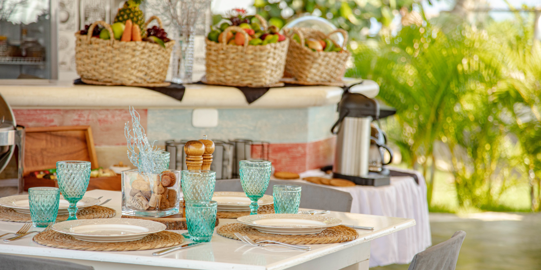 casual outdoor table setting